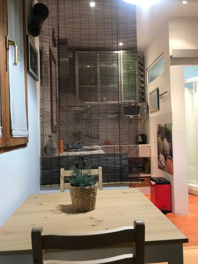 Apartamento En Corrala Madrid Dış mekan fotoğraf
